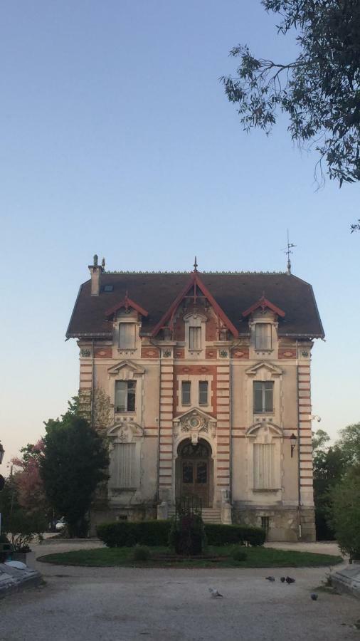 Suite Sur La Sorgue Л'Иль-сюр-ла-Сорг Экстерьер фото